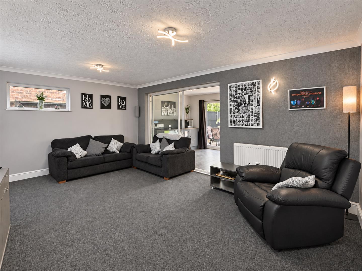 5 bed property in Windmill Hill Drive, Milton Keynes